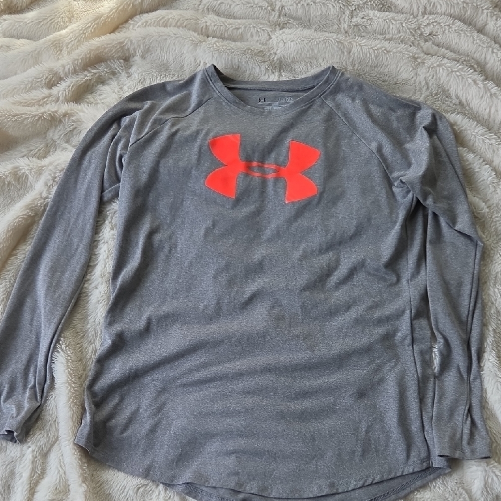 Under Armour Youth Large Heather Gray Shirt with Bright Pink Logo